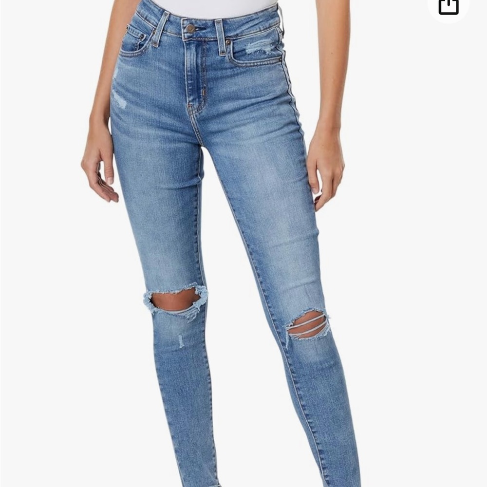 Levi’s 711 Skinny